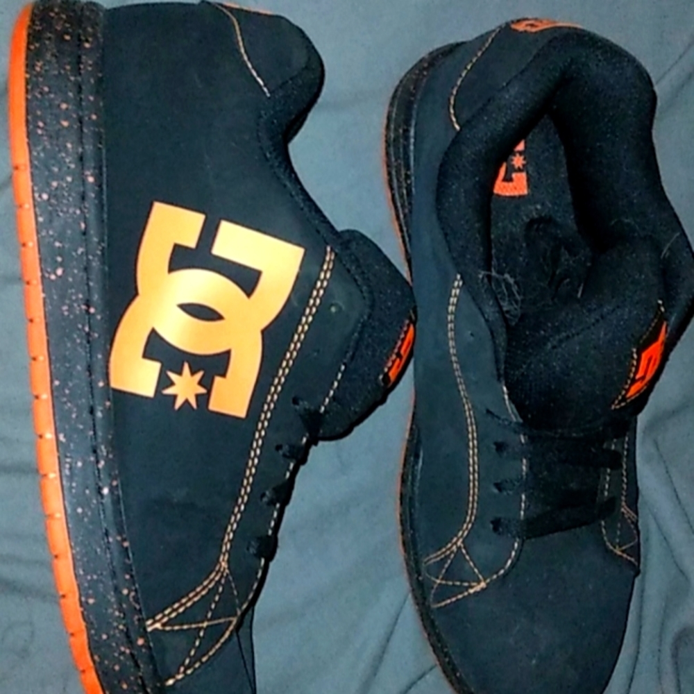 DC shoes